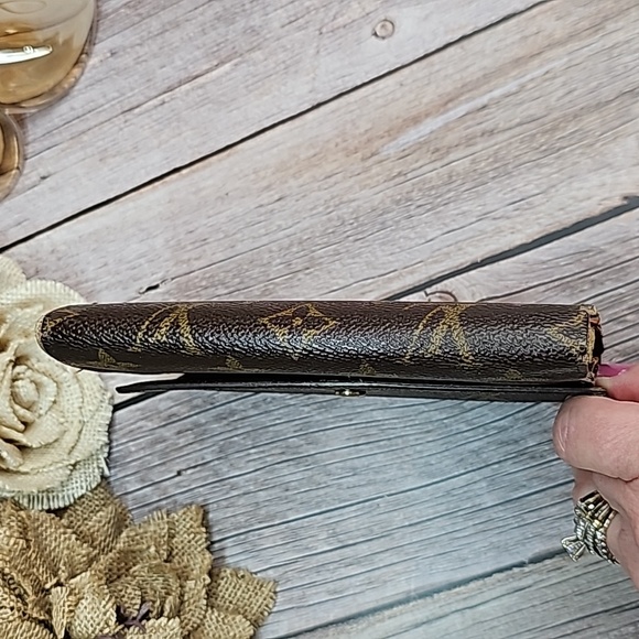 AUTHENTIC LOUIS VUITTON MONOGRAM SNAP TRIFOLD WALLET - Picture 4 of 15